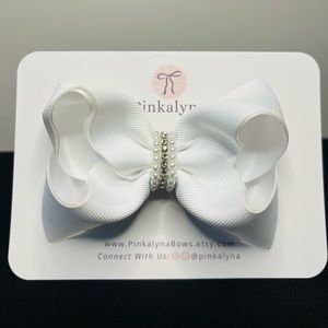 Girls off white hair bow